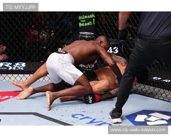 UFC拉斯维加斯112收官：卡佩KO罗瓦尔锁定冠军挑战权