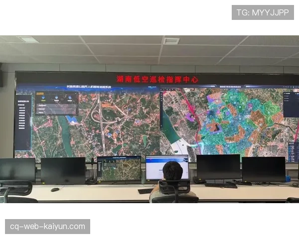 制作花絮：为制作专题节目，转播团队使用无人机阵列拍摄球队大巴抵达的独特视角